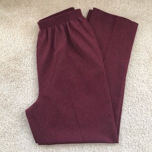 Vintage BonWorth High Waisted Ankle Pants | Burgundy | Size Medium